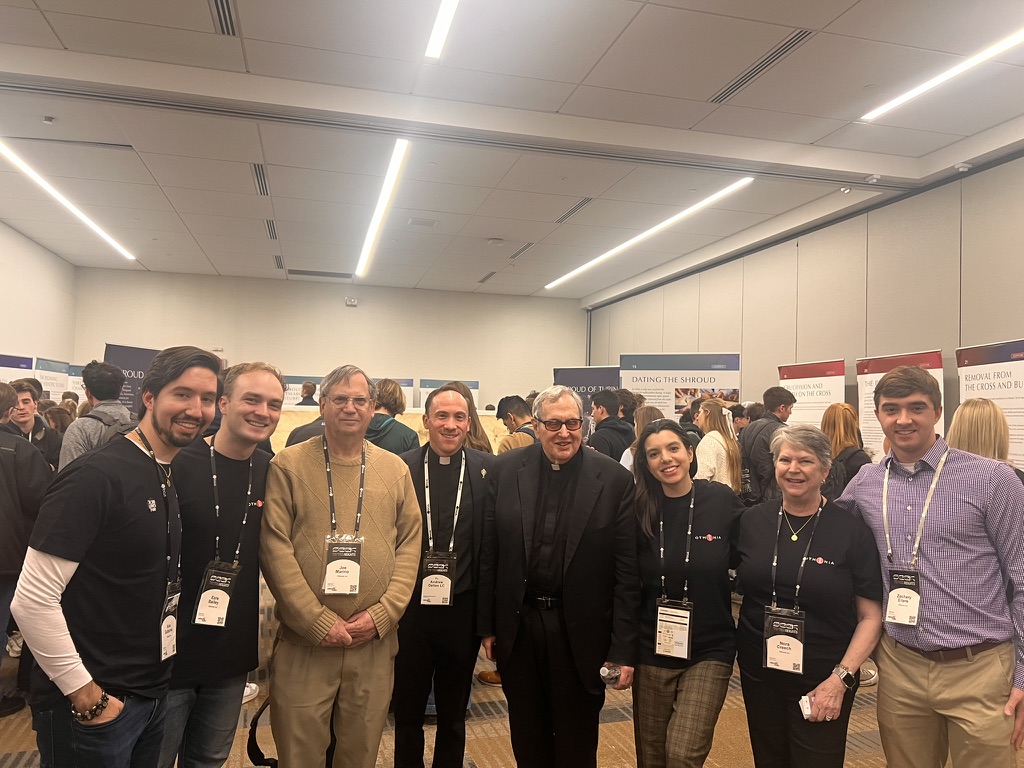 F9BA6AB5 61ED 45C2 917D 66C4AD6EB55C 1 105 c