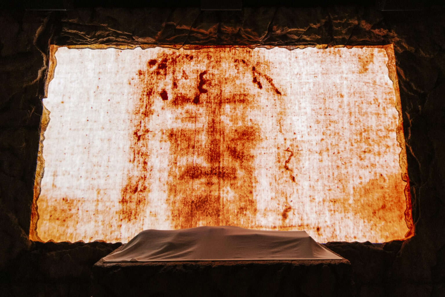 Shroud replica at The Shroud Experience